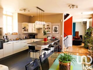  Maison  vendre 7 pices 300 m