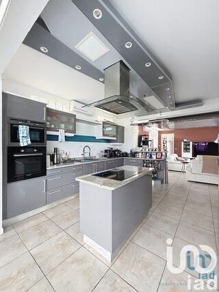  Maison � vendre 9 pi�ces 197 m�