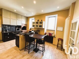  Maison � vendre 12 pi�ces 372 m�