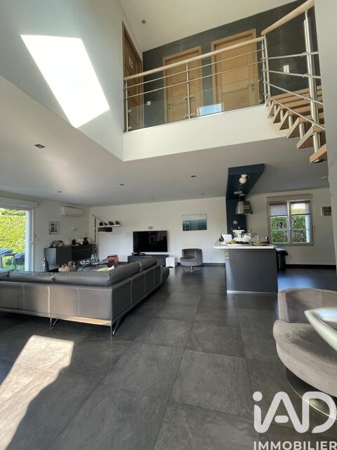   Vente Maison traditionnelle 7 pi�ces Maison - 7 pi�ce(s) - 174 m�