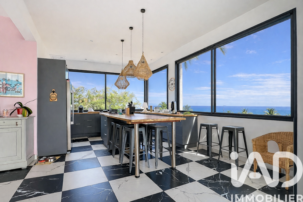 � vendre  Maison Saint-Gilles Les Bains (97434)