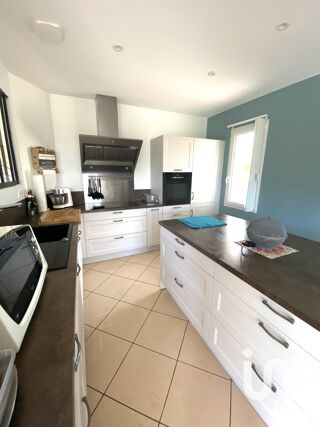  Maison � vendre 6 pi�ces 196 m�