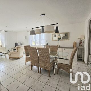  Immeuble � vendre 218 m�