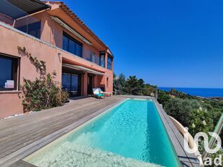  Maison  vendre 7 pices 215 m