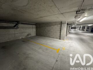  Parking / Garage  vendre 12 m