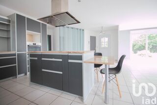  Maison  louer 7 pices 175 m