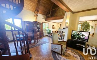  Maison  vendre 8 pices 225 m