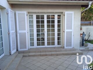  Maison  vendre 10 pices 240 m