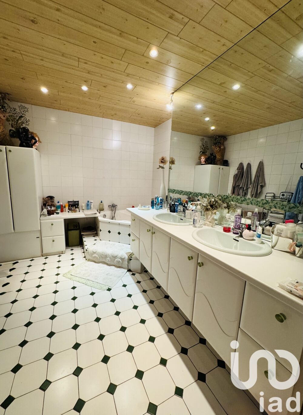 � vendre  Maison D�cines-Charpieu (69150)