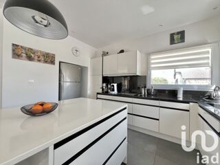  Villa  vendre 7 pices 233 m