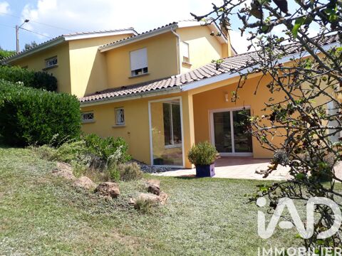   Vente Maison d'architecte 5 pi�ces Villa - 5 pi�ce(s) - 140 m�
