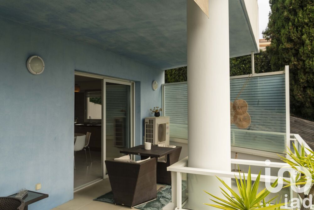 � vendre  Appartement Roquebrune-Cap-Martin (06190)