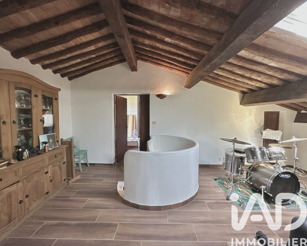 � vendre  Maison Saint-Cyr-sur-Mer (83270)