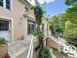  Maison � vendre 10 pi�ces 216 m�