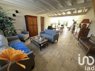  Maison  vendre 8 pices 245 m