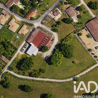  Immeuble � vendre 1300 m�