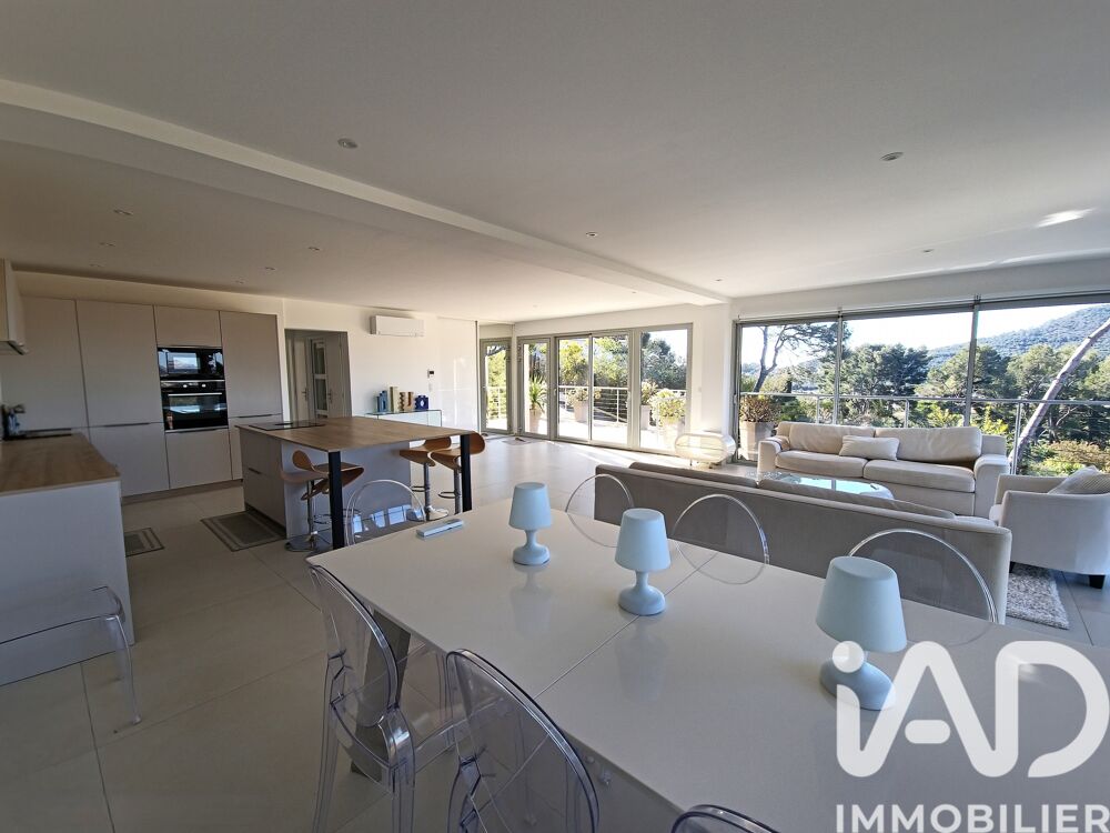 � vendre  Maison Carqueiranne (83320)