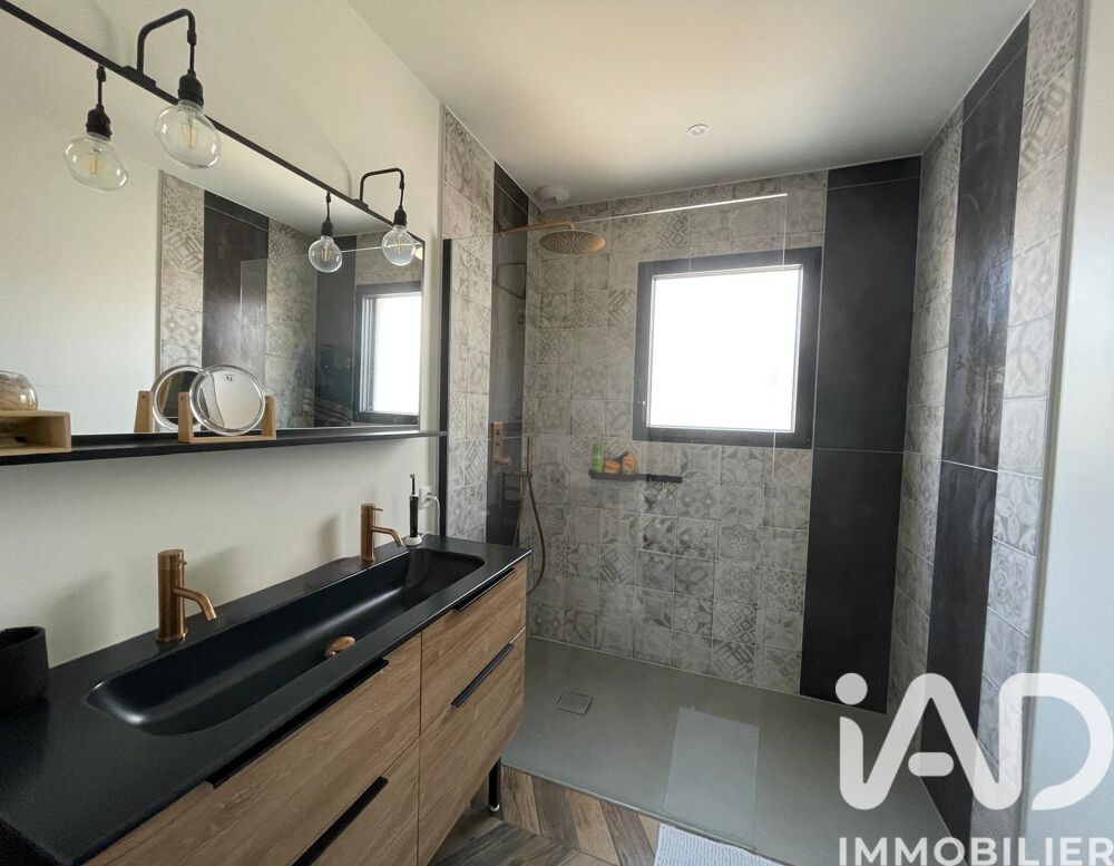 � vendre  Villa Dompierre-sur-Mer (17139)