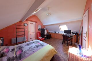  Maison  vendre 15 + pices 530 m