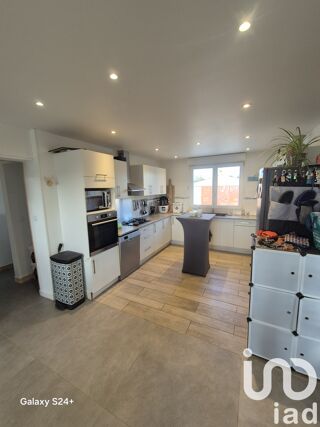  Maison � vendre 9 pi�ces 207 m�