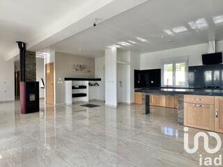  Maison � vendre 8 pi�ces 200 m�