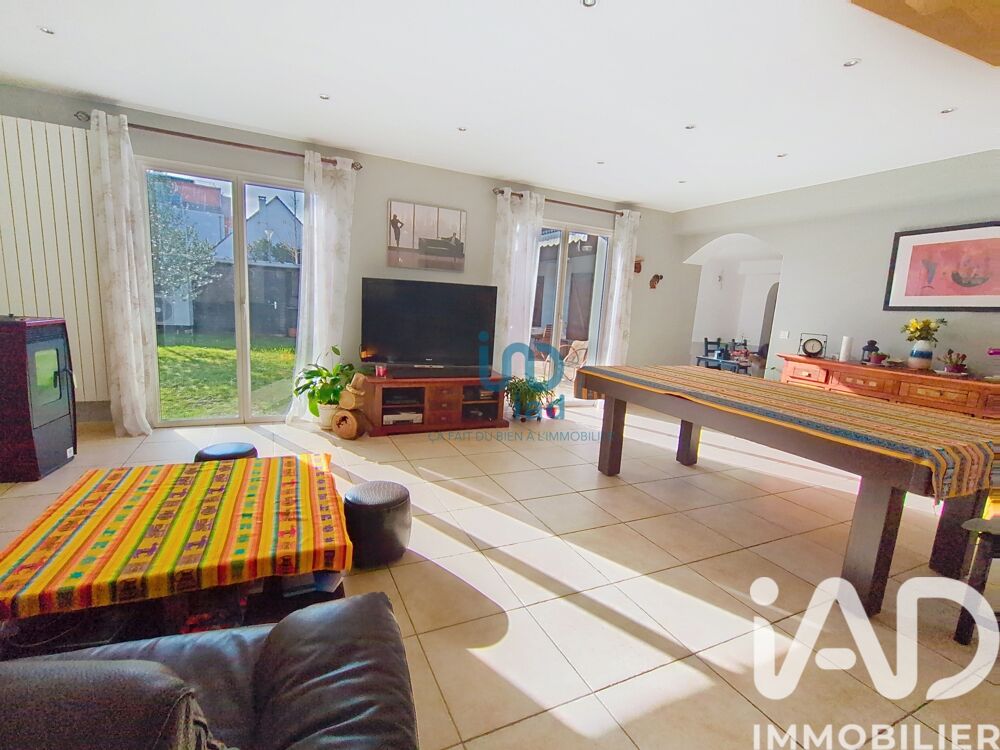 Vente Maison Vente Maison traditionnelle 6 pi�ces Sainte-genevi�ve-des-bois