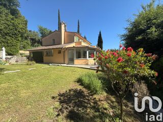  Villa  vendre 6 pices 204 m