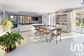  Maison � vendre 10 pi�ces 324 m�