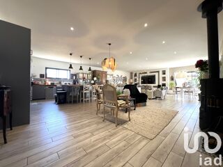  Maison  vendre 5 pices 198 m