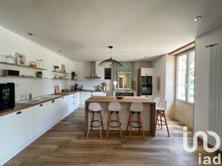  Maison � vendre 8 pi�ces 259 m�