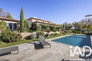  Villa  vendre 6 pices 261 m
