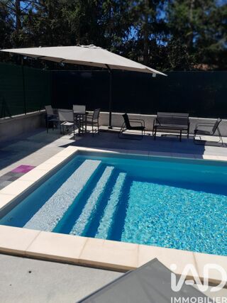  Maison � vendre 8 pi�ces 220 m�