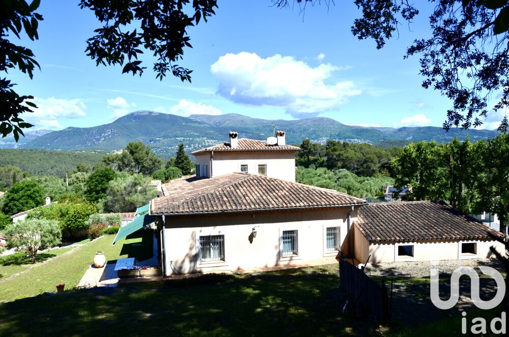 � vendre  Villa Roquefort-les-Pins (06330)