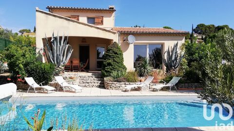   Vente Maison traditionnelle 5 pi�ces Maison - 5 pi�ce(s) - 143 m�