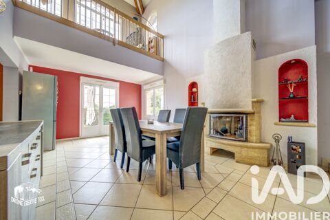   Vente Maison/villa 9 pi�ces Maison - 9 pi�ce(s) - 219 m�