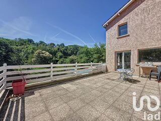  Maison  vendre 8 pices 234 m