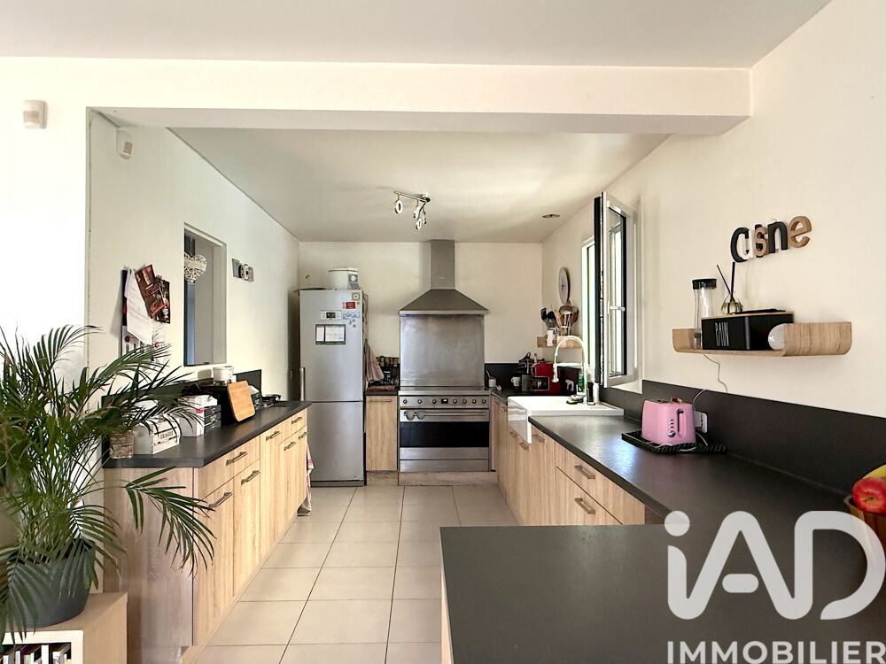 � vendre  Maison Montfort-l'Amaury (78490)