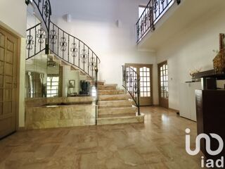  Maison � vendre 9 pi�ces 303 m�