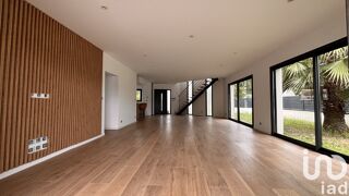  Maison  vendre 6 pices 197 m