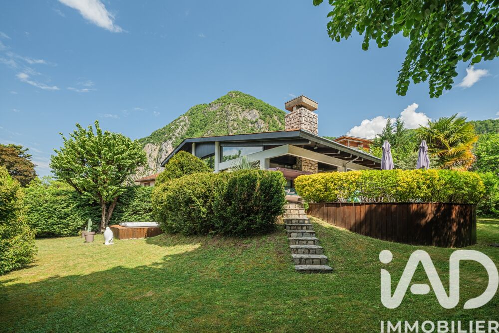 � vendre  Villa Saint-�gr�ve (38120)