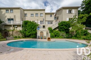  Maison � vendre 6 pi�ces 216 m�