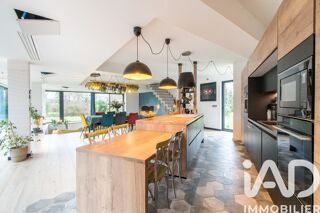  Villa � vendre 9 pi�ces 232 m�