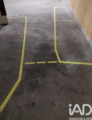  Parking / Garage � vendre 12 m�