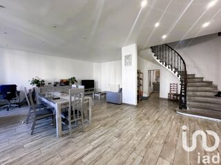  Maison  vendre 5 pices 185 m