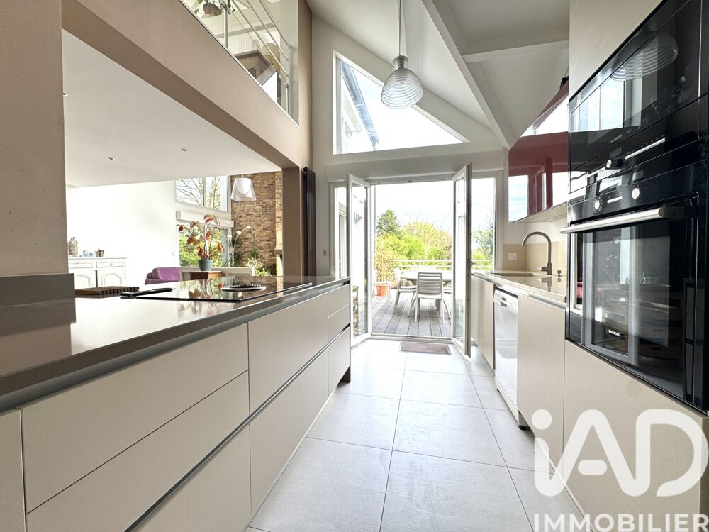 � vendre  Villa Vauhallan (91430)