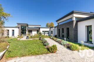  Villa � vendre 10 pi�ces 650 m�