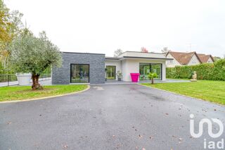  Villa  vendre 7 pices 300 m