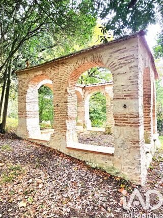  Proprit/chteau  vendre 15 + pices 900 m