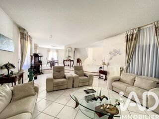  Villa � vendre 6 pi�ces 270 m�