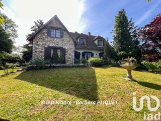  Maison  vendre 8 pices 232 m